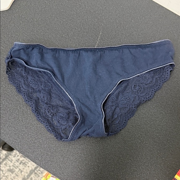 Marilyn Monroe Midnight Blue Lace Panties - Picture 1 of 2